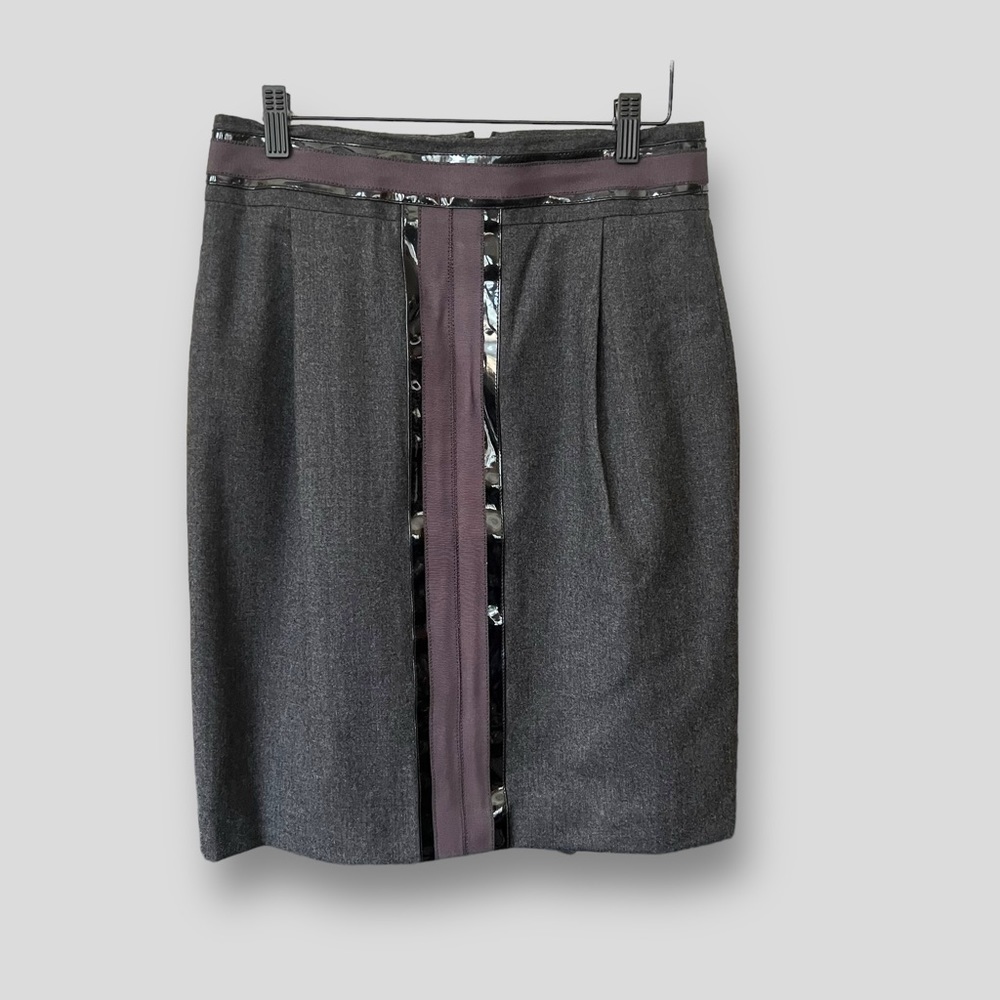 TORY BURCH wool gray glossy leather purple stripes straight skirt